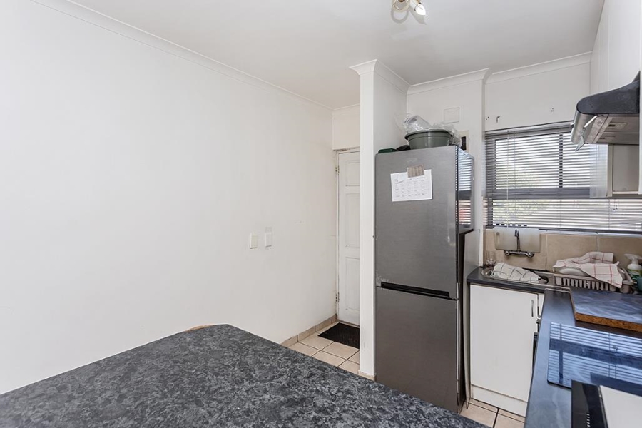 2 Bedroom Property for Sale in Maitland Western Cape